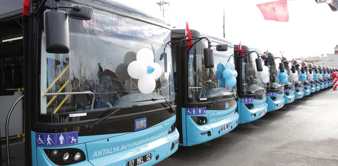 Antalya Büyükşehir’den toplu ulaşıma 50 yeni otobüs