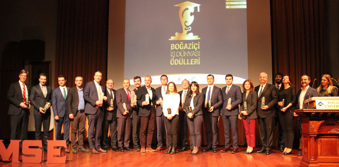 Kariyer.net’e Boğaziçi Üniversitesi’nden “Yılın Kampüs Dostu Şirketi” ödülü
