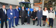 TürkTraktör modern tarım uygulamalarını traktör bağışıyla destekliyor
