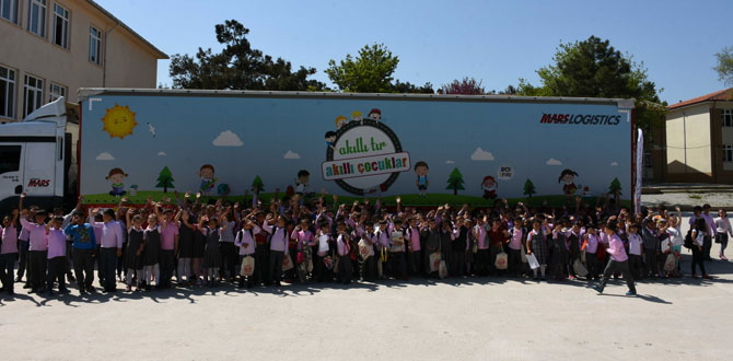 Akıllı Tır, Akıllı Çocuklar Projesi 4 günde bin çocuğa ulaştı…