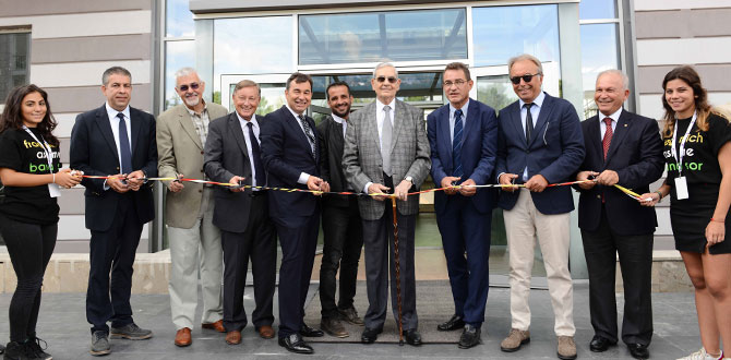 İELEV Özel Lisesinin yeni binası açıldı